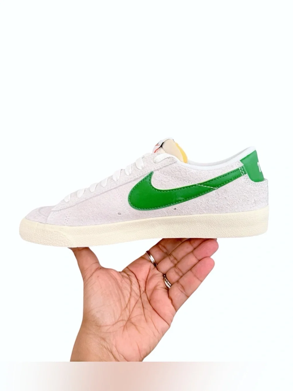 Nike Blazer Low ‘77 Premium ‘Coconut Milk Kelly Green’ Sneakers Men 7.5/ Women 9
